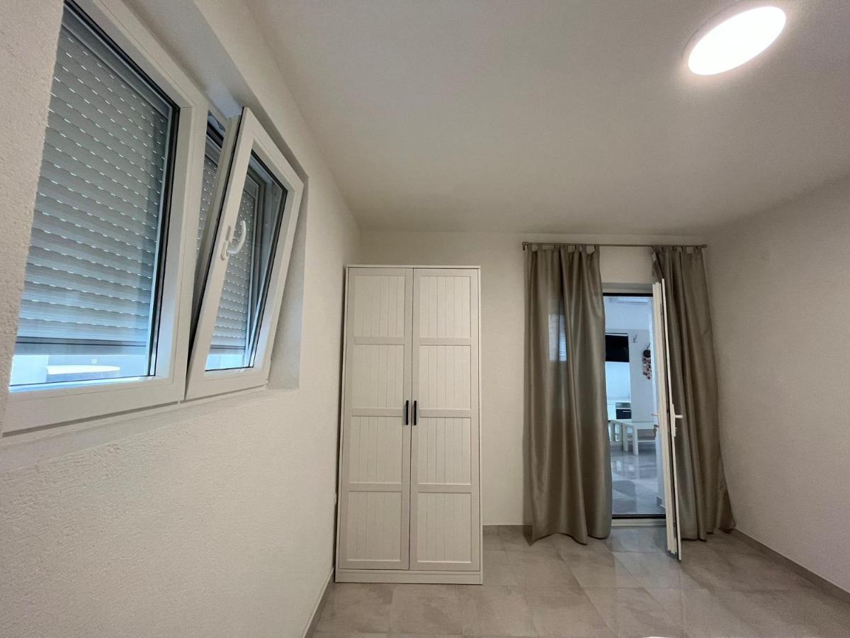 Deluxe Summer Breeze Baska Voda Exterior photo